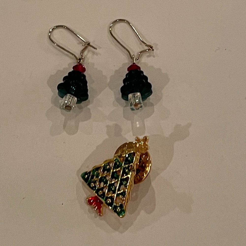 Festive Swarovski Christmas Tree Earrings
